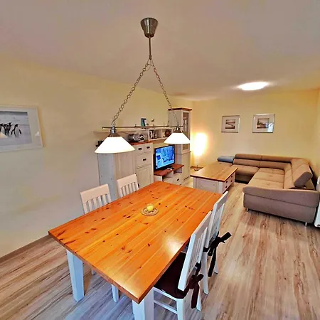 Ostseepark Waterfront_ Karavelle 32 *